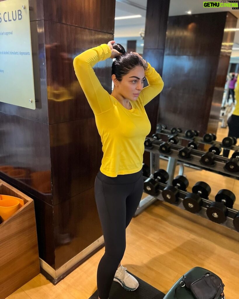 Neeru Bajwa Instagram - A new story begins today … 🙏🏼🙌 looking forward to meeting my new character #this song got me running today 🏃🏻‍♀ #lovesit 😃