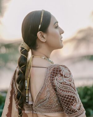 Neeti Mohan Instagram - Endless Lehenga Loving 😍

Big love to you Payal keyal, Mukul @mukul1588 Shrey Urja for this look. Loved my braid and minimal make up. Love you guys 🫶🏻

Styled by @shreyandurjastyle 

Outfit @payalkeyalofficial 
Jewellery @mortantra 
Potli bag @rubans.in 

Makeup @ritickasjalan 
Hair @aaliyahussainhairmakeupcreator

📸 @themadeinheaven and @shubhamdancer 

#KunalKoMiliMukti