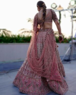 Neeti Mohan Instagram - Endless Lehenga Loving 😍

Big love to you Payal keyal, Mukul @mukul1588 Shrey Urja for this look. Loved my braid and minimal make up. Love you guys 🫶🏻

Styled by @shreyandurjastyle 

Outfit @payalkeyalofficial 
Jewellery @mortantra 
Potli bag @rubans.in 

Makeup @ritickasjalan 
Hair @aaliyahussainhairmakeupcreator

📸 @themadeinheaven and @shubhamdancer 

#KunalKoMiliMukti