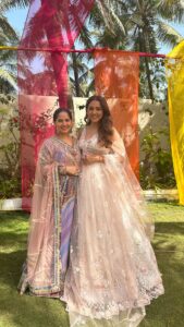 Neeti Mohan Instagram - Aapki Holi mangalmay ho!!! Hardik Shubhkamnaein #AajBirajMeinHoliReRasiya 🌹 #tseries #BhushanKumar @tseries.official @iamjayakishori @raaj_aashoo @iamseepijha @lovesh_nagar @akshitamudgal @sammeerdeshpande @wadkekeni @neelammuntashir @aditude__ @official_mmentertainment @rajchanana