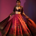 Neeti Mohan Instagram - Royally Ready for #SaReGaMaPa Grand Finale! Styling @shreyandurjastyle Outfit @marwarcouture @keyalsphere Jewellery @sangeetaboochra Hair @dwyessh_hairwizard @rasilaravariamua Makeup @ritickasjalan Photos @souravsharmaofficial