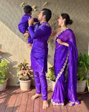 Neeti Mohan Instagram - Pur-Pal Happiness 💜

Wishing everyone Love,Light and Prosperity 🪔✨

#HappyDiwali #TreeOfLife 

Styled by @shreyandurjastyle 

Thank you for this amazing custom look @nehagursahani.india @offbeatmediain 

Jewellery @kushalsfashionjewellery @rubans.in