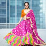 Neeti Mohan Instagram - Feeling like a पटाका 💥 #HappyDhanteras #HappyDiwali @sihali_jageer @shreyandurjastyle @dwyessh_hairwizard @ritickasjalan @aaliyahussainhairmakeupcreator