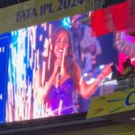 Neeti Mohan Instagram – And it begins 🏏 #IPL 

An absolute honor and joy of performing with @arrahman Sir for the opening ceremony of IPL and share the stage with @sonunigamofficial ji  @mohitchauhanofficial @_shwetamohan_ @nisa_shetty @arrameen @nakulabhyankar Chorus singers and the musicians @btosproductions @nazeef_btos 🙏🏼 MA Chidambaram Stadium , Chennai