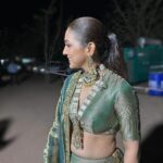 Neeti Mohan Instagram - 💛💚💛💚 Outfit: @mimamsaa Jewellery: @koharbykanika Stylist: @stylebysaachivj Team: @styledbynikinagda @sanzimehta777 @muskaanparakh Make up : @ritickasjalan Hair : @dwyessh_hairwizard Jamnagar Gujrat India