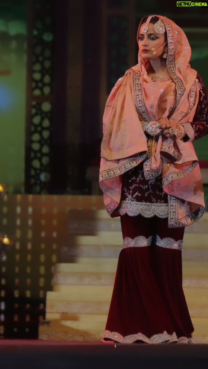 Neetu Chandra Instagram - "Buzzing with excitement! πβ¨ Ahmedabad can't stop talking about the unforgettable premiere of Umrao Jaan Ada! ππ¬ #UmraoJaanAda #PremiereNight" Thank you to the entire team of #Umraojaanada @umraojaan @rajeev.goswami @irfanksiddiqui @salimsulaimanmusic @osmanwatali @piloovidyarthi @rohit_pachauri @officalramanverma @rattandeepsingh_ @krishnakaliofficial @sharmasadhika And all the Kathak dancers.. @meit23shah you are special!! #press and #media of #gujrat @media.raindrop