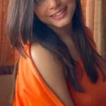Neetu Chandra Instagram - Salona sa Sajan hai aur main hu 🧡