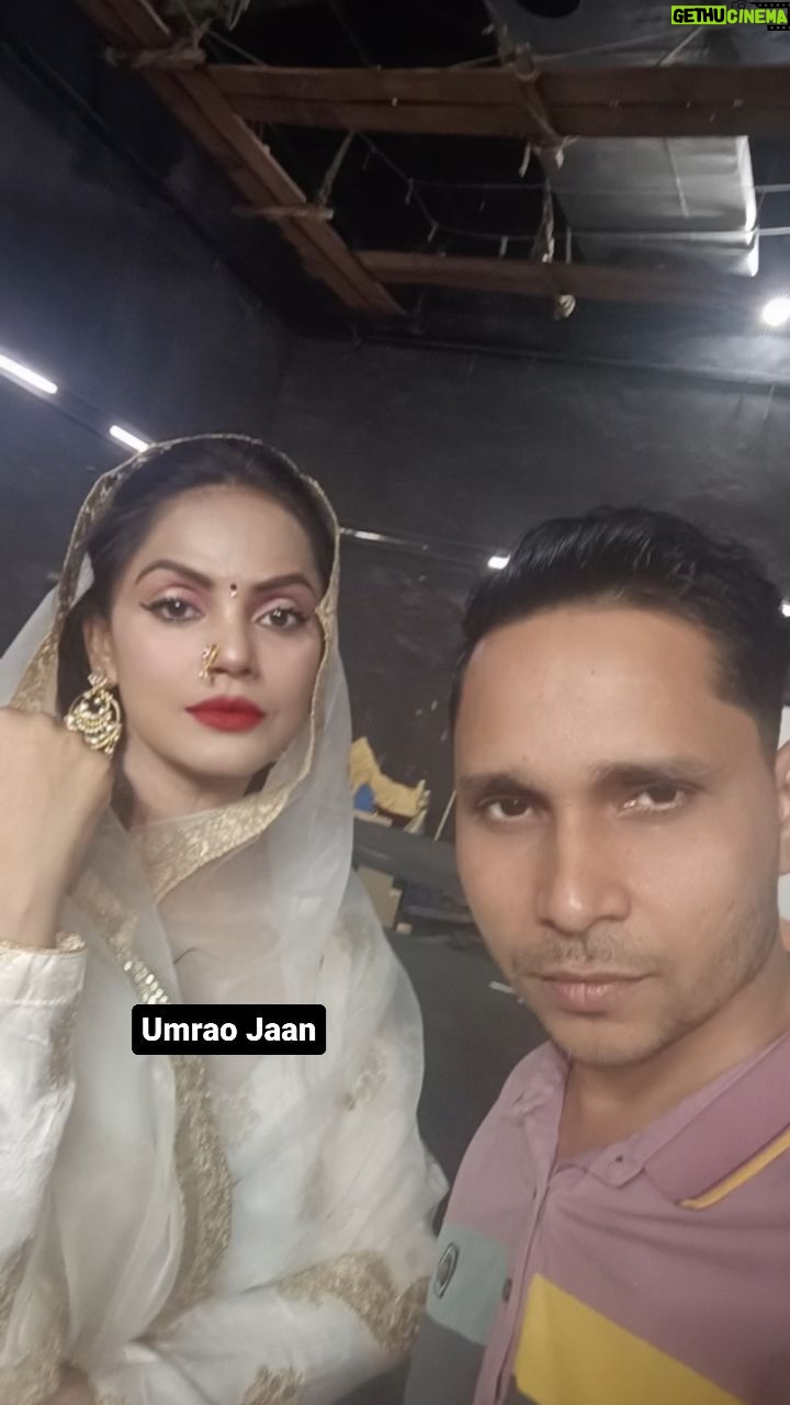 Neetu Chandra Instagram - @nituchandrasrivastava performing Umrao Jaan #neetuchandra #umraojaan #arunkumareporter #bollywood #indianactresses #showtime #pramotion #arunkumareporter #mahimamakwana #mahimamakwanafans #bollywood #misshotty #emranhashmi #love #valentinesday #valentines #lovequotes