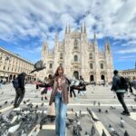 Neslihan Atagül Instagram - Başıma konan talih kuşunu görmek için 👉🏻🙄😍 Milan,Italy