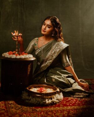 Niharika Nm Instagram - Okay now just have to find one groom👀 

Wearing @warpnweftbysagrikarai 
Shot by  @sairaj_prashant_parab 
MUA @skinbysakhshi 
Hair @vhairforu