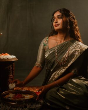 Niharika Nm Instagram - Okay now just have to find one groom👀 

Wearing @warpnweftbysagrikarai 
Shot by  @sairaj_prashant_parab 
MUA @skinbysakhshi 
Hair @vhairforu
