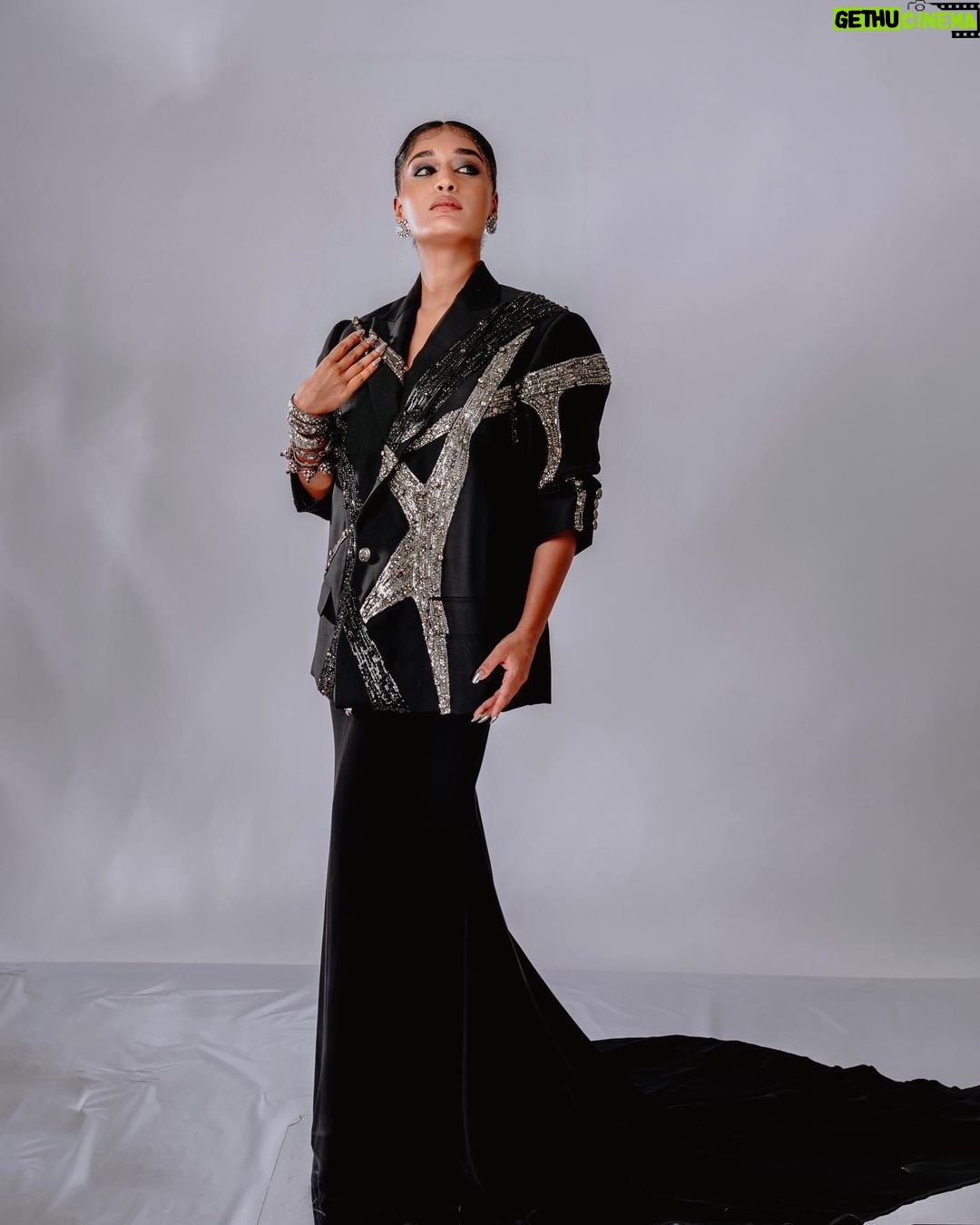 Niharika Nm Instagram - Digital Creator of the year at #GraziaMillenialAwards2023 ❤️ Thank you so much @graziaindia 🥺 Truly honoured! 🙏🏼 Styled by the one and only @mohitrai with @tarangagarwalofficial Assisted by @muskanduaaa Outfit by @falgunishanepeacock @falgunishanepeacockindia Jewellery: @amrapalijewels MUA @skinbysakhshi Hair @jyoti.mandre_makeover Shot by @sairaj_prashant_parab Team @parulpparmar @clopxz