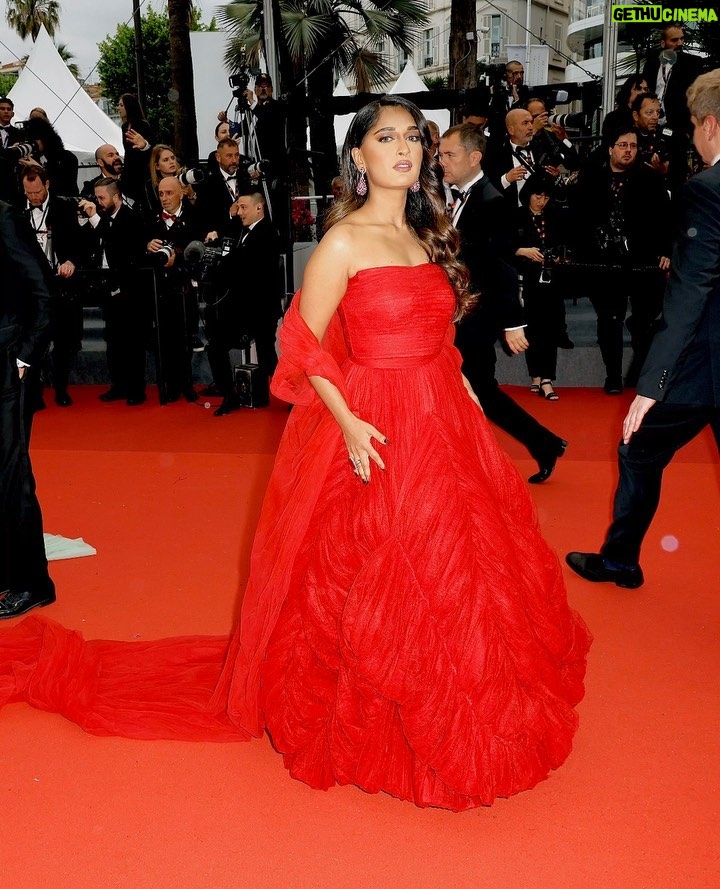 Niharika Nm - 361.2K Likes - I had my red carpet moment you guys!!! 🥺 Growing up with body image issues and extremely low self confidence I never in my wildest dreams would’ve imagined being able to do something like this. I truly don’t know what to say but thank YOU for having my back on this crazy journey we’ve been together since I started making videos as a 16 year old. I’m forever grateful to YOU ❤️
@shantanunikhil thank you for making me feel like a princess and letting me be your muse and @anaitashroffadajania I could never have a big moment that you’re not a part of and I never will 🫶🏻
@brut.india THANK YOU for honouring me with this opportunity! I’m so so grateful 🙏🏻
A massive thank you to my team for being the best support system. @parulpparmar I truly don’t know what I’d do without you being there for me every single moment. You make me a better person!
@viraj_sheth it’s been almost a decade and you still continue to believe in me even when I don’t
@vivianambrose thank you always having my back 🫶🏻
Wearing custom @shantanunikhil
Earrings @renuoberoiluxuryjewellery
Ring @anayah_jewellery
Styled by @anaitashroffadajania
Assisted by @neonasanjaybahri
Shot by @vivianambrose
HMU: Mel, Julia @jmronquilloglamteam @jm_honeyz