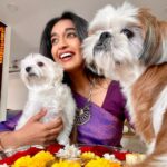 Niharika Nm Instagram - Happy Diwaliiii from me and mine to you and yours 🪔🥰 Styled by my mumma and full photoshoot, production, everything done by my dad and baby brother 🧿❤️ This was a family production. Bangalore, India