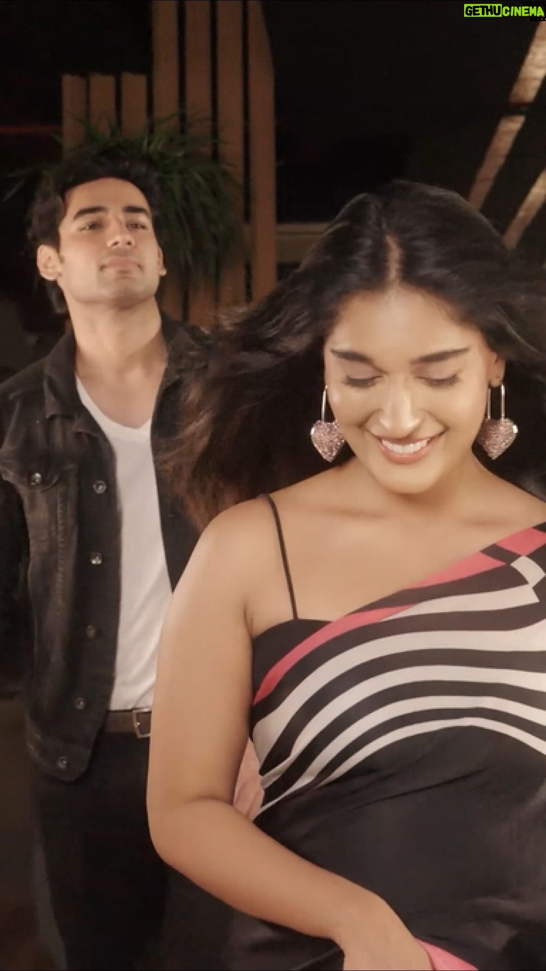 Niharika Nm Instagram - Every Bollywood makeover sequence ever #Ad | Unleash your inner drama queen with Maybelline’s Sky High Mascara. Because your lashes deserve to touch the sky too! #MakesMeGoSkyHigh #SkyHighMascara #ViralMascara #MaybellineIndia #MaybellineMakeup