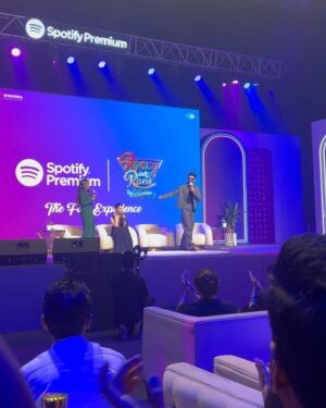 Niharika Nm Instagram - Still looking for that Jhumka with Rocky aur Rani 👀❤️
@ranveersingh @aliaabhatt 

@spotifyindia 
@dharmamovies 
@saregama_official 
#spotifypremiumfansfirst 
#spotifypremium