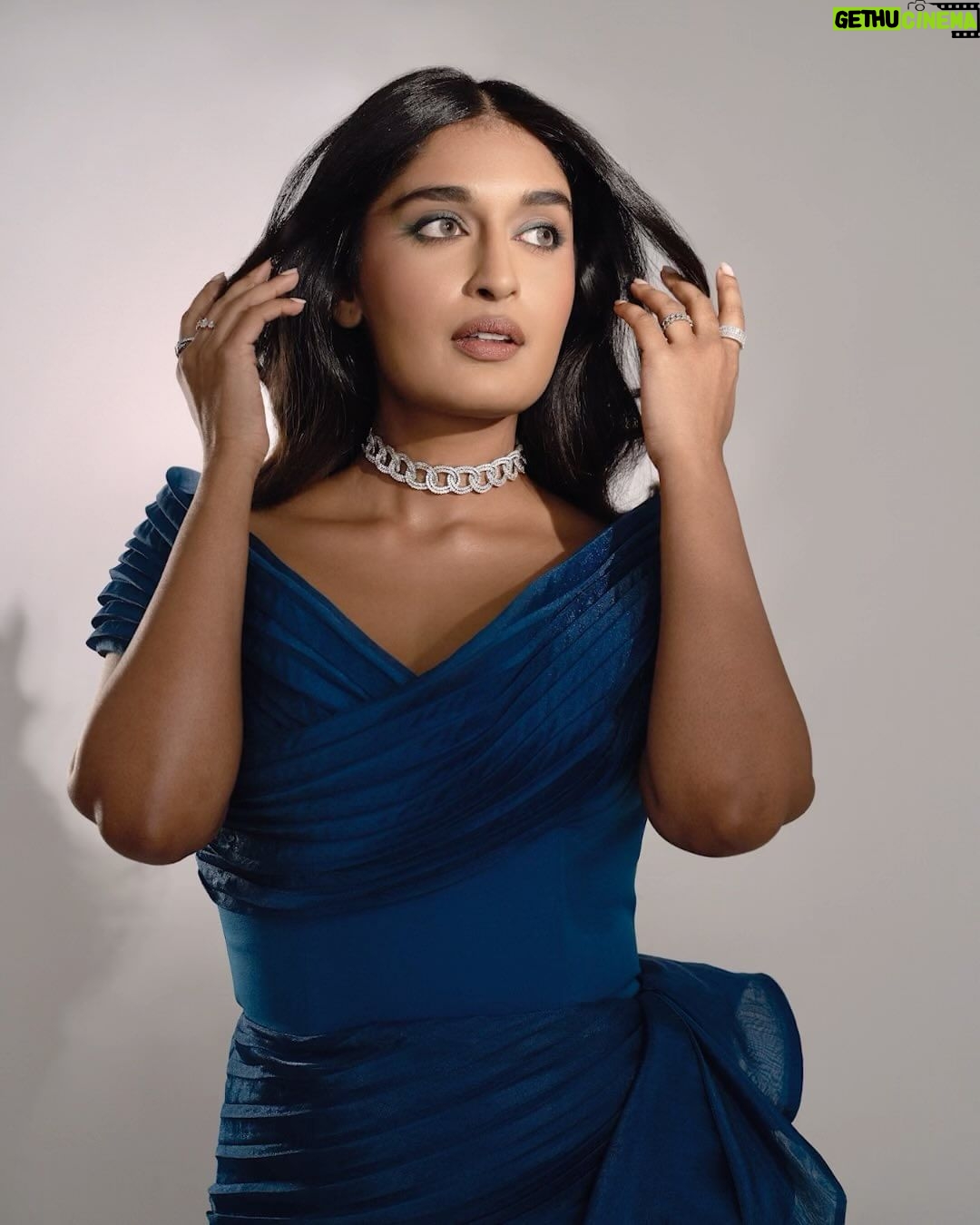 Niharika Nm Instagram - Snow White but brown? 👀 Thank you for “Entertainer of the year” @entrepreneurind 🥰 📸 @ekkansh.katiyarr MUA @skinbysakhshi Hair @vhairforu Nails @mamadontflaunt Styled by - @harshitadaga01 Outfit - @nourbyneharika @papillonpublicrelations Jewellery - @goldenwindow @ascend.rohank Assisted by - @thenehaksharma