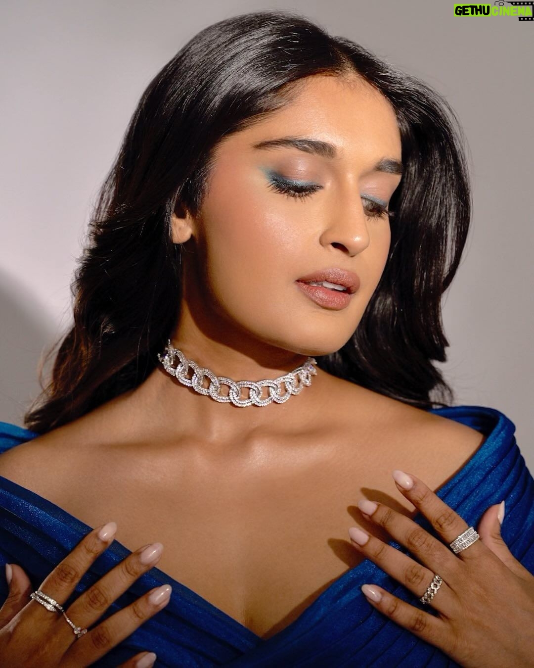 Niharika Nm Instagram - Snow White but brown? 👀 Thank you for “Entertainer of the year” @entrepreneurind 🥰 📸 @ekkansh.katiyarr MUA @skinbysakhshi Hair @vhairforu Nails @mamadontflaunt Styled by - @harshitadaga01 Outfit - @nourbyneharika @papillonpublicrelations Jewellery - @goldenwindow @ascend.rohank Assisted by - @thenehaksharma