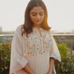 Nikhila Vimal Instagram – 🤍🤍🤍

@kalaakaari 🤍
@styledbysmiji 🤍
@femy_antony__ 🤍
@merin__georg 🤍