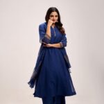 Nikhila Vimal Instagram - 💙💙💙 @silpaa.in @styledbysmiji @femy_antony__ @jibinartist