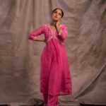 Nikhila Vimal Instagram - Me again💫 Photography & post production @plan.b.actions @jibinartist Styling - @Styledbysmiji Makeup -@Femyantony Outfit- @charumakkar Camera team @dayonphotos @abishek_ps @nijunair_