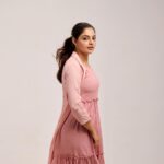 Nikhila Vimal Instagram - Life in progress 🩷 @paris_de_boutique @styledbysmiji @femy_antony__ @jibinartist