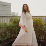 Nikhila Vimal Instagram - 🤍🤍🤍 @kalaakaari 🤍 @styledbysmiji 🤍 @femy_antony__ 🤍 @merin__georg 🤍