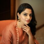 Nikhila Vimal Instagram - ✨✨✨ @zuleiha_by_shehazeen @styledbysmiji @pureallure.in @femy_antony__ @athul_krishna________