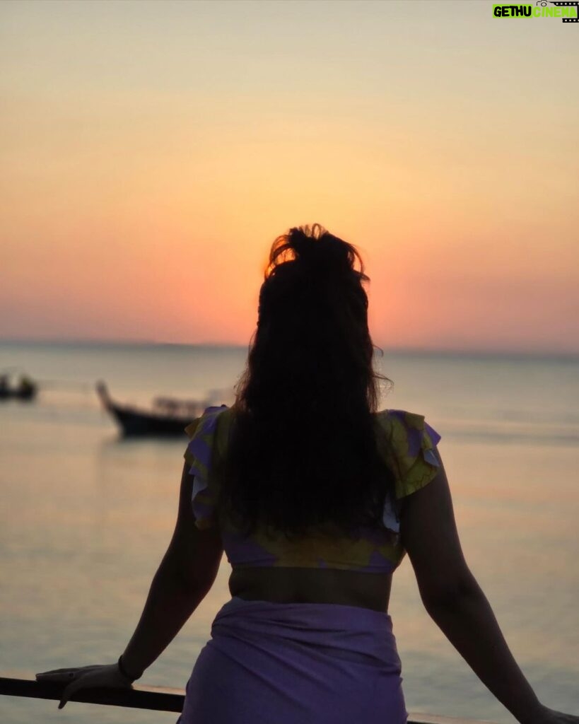 Nikki Galrani Instagram - One blissful week of beaches, the most beautiful sunsets, passion fruit shakes & fun adventures in #KohSamui ♥ @gtholidays.in Nikki Beach Koh Samui Thailand