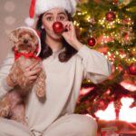 Nikki Galrani Instagram - Smiles brought to you by Santa ♥️🎅🏻 #MerryChristmas #HoHoHo 📸 : @camerasenthil