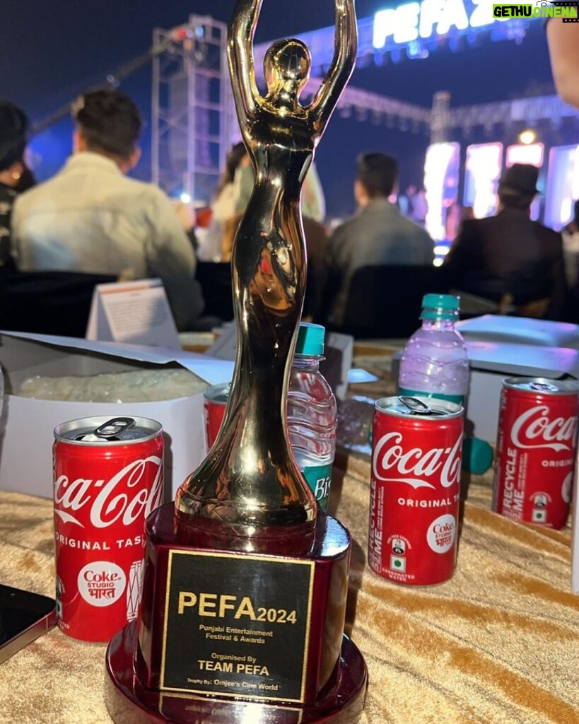 Nisha Bano Instagram - Thanku so much @sapan_manchanda_ ji #pefaawards2024 for this award ❤️ n Thanku tuhada sab da jena ne Ana pyar deta always support kiti 🙏🏻🙏🏻🙏🏻🫶🏻❤️❤️