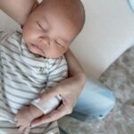 Nittha Jirayungyurn Instagram - เกาะเเน่นๆนะลูกน้าา🥰💗 @marin.makin_kuha