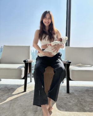 Nittha Jirayungyurn Instagram - A week before and a month after..👶🏻