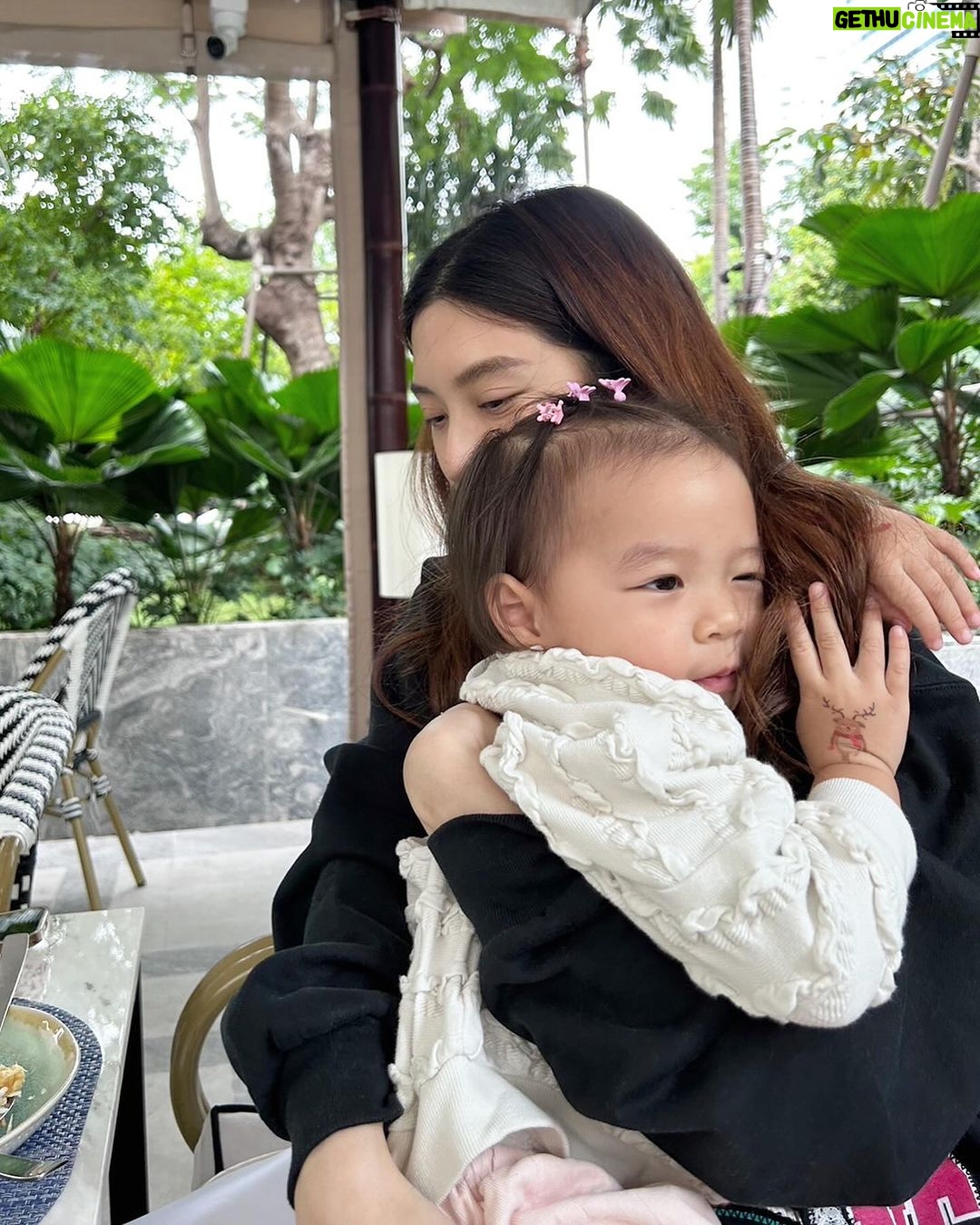 Nittha Jirayungyurn Instagram - ร๊ากกกกกก💗 @marin.makin_kuha
