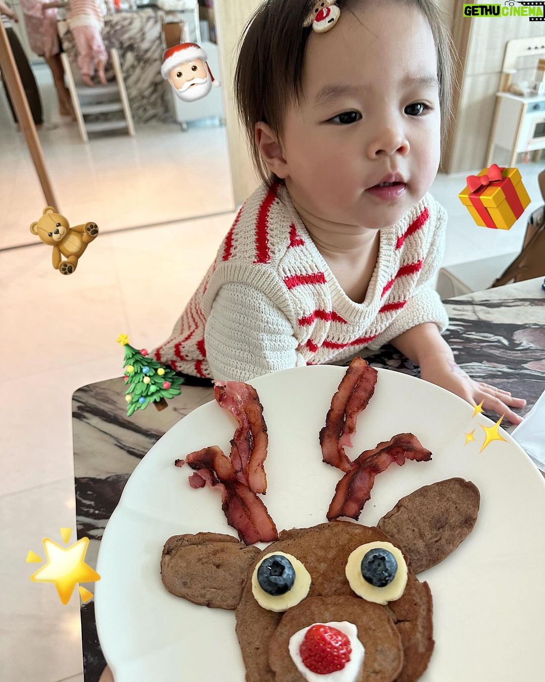 Nittha Jirayungyurn Instagram - It’s the best time of the year🎄 ผลงานที่ช่วยแม่ทำเมื่อเช้าค่ะ💗🦌🌟