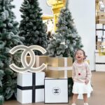 Nittha Jirayungyurn Instagram - CHANEL Wonderland🎄✨ At Quartier Parc M Fl., The EmQuartier Until 5 Jan 2024 Lighting Animation Show : 18.00 / 19.00 / 20.00 / 21.00 #CHANELHoliday #CHANELWonderland @CHANEL.BEAUTY