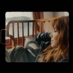 Nur Fettahoğlu Instagram - Her zaman gerçek değildir yaşananlar, gerçekler bir yere sürükler hisleri ordan da başka bir yere. Bir noktadan sonra insan kendini bırakınca gittiği yer kimsenin göremeyeceği kadar uzak olabiliyor. Önemli olan oradan geri dönüldüğünde kalanların anlaşılabilir olması. 20/02/22