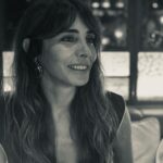 Nur Fettahoğlu Instagram - Ağzının, güzel dudaklarının kenarında bir gülümseme yaratmak için, ne uzun yollardan geçiyorsun. Kendinden veriyorsun ve durmadan eksiliyorsun. Oysa bazı insanlar, oldukları gibi kalarak elde eder istediklerini… Tehlikeli Oyunlar Oğuz Atay 📸 @demetozdemir