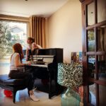 Nur Fettahoğlu Instagram - Dünyasını sevdiğim çocuk hep çığlık çığlığa şarkı söyle,gül,eğlen...kendin olmaktan vazgeçme...