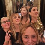 Nur Fettahoğlu Instagram - Yüzümüz kırışana kadar, her yaşanmışlıkta, doya doya!!! İyi ki! @aysebarim @cansudere @selmaergecofficial @damlasenbark