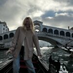 Nur Fettahoğlu Instagram - Beni ben yapan her olaya, kişiye bin teşekkür… İçten kahkahama eşlik eden herkese bin şükür! XII