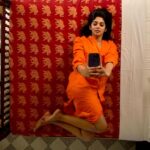 Nyla Usha Instagram – Let’s not get out of bed today…
Happy weekend 🙌🏻. Karaikudi