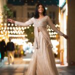 Nyla Usha Instagram – 🪔

👗 @shavetaandanuj 
📸 @smadavi 
💄 @swapsmakeup 

MUA @swapsmakeup