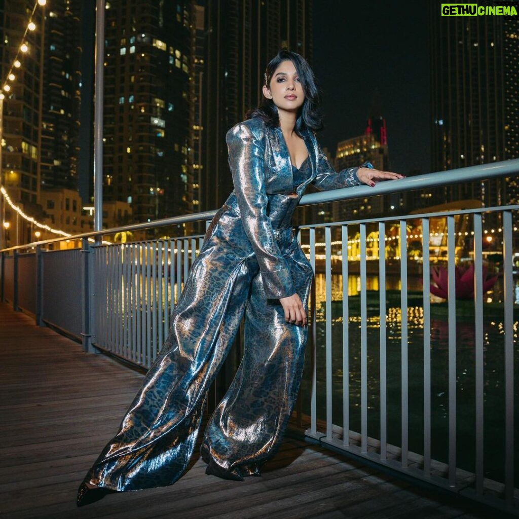 Nyla Usha Instagram - Downtown Camouflaged 🌃 Outfit by @savannacreations Clicked by @munavvar_munna Glammed by @swapsmakeup Styled by @pushpamathew28