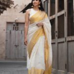 Nyla Usha Instagram – 💫 
.
Weave @saanshi_handloom_kuthambully 
Capture @smadavi 
Styled and loved @pushpamathew28