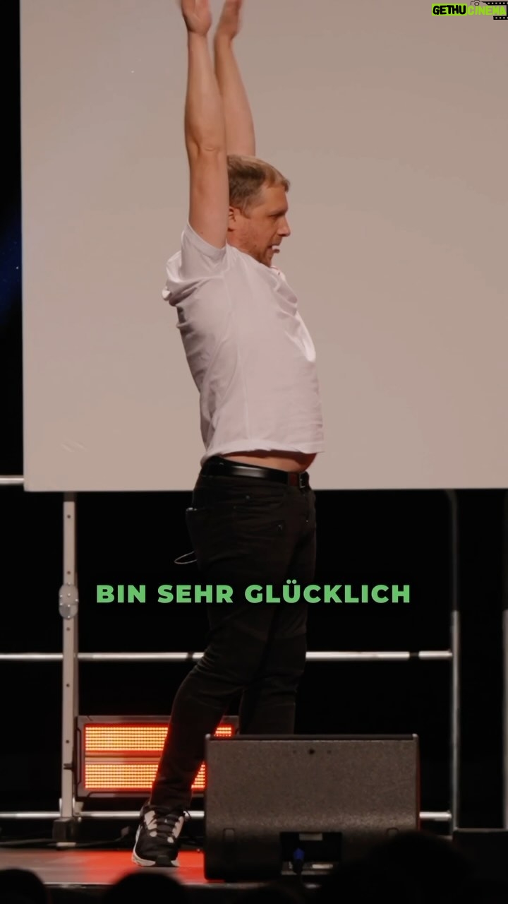 Oliver Pocher - 10K Likes - Die Paartherapie geht weiter!
JETZT den āLIEBESKASPERā sehen!!