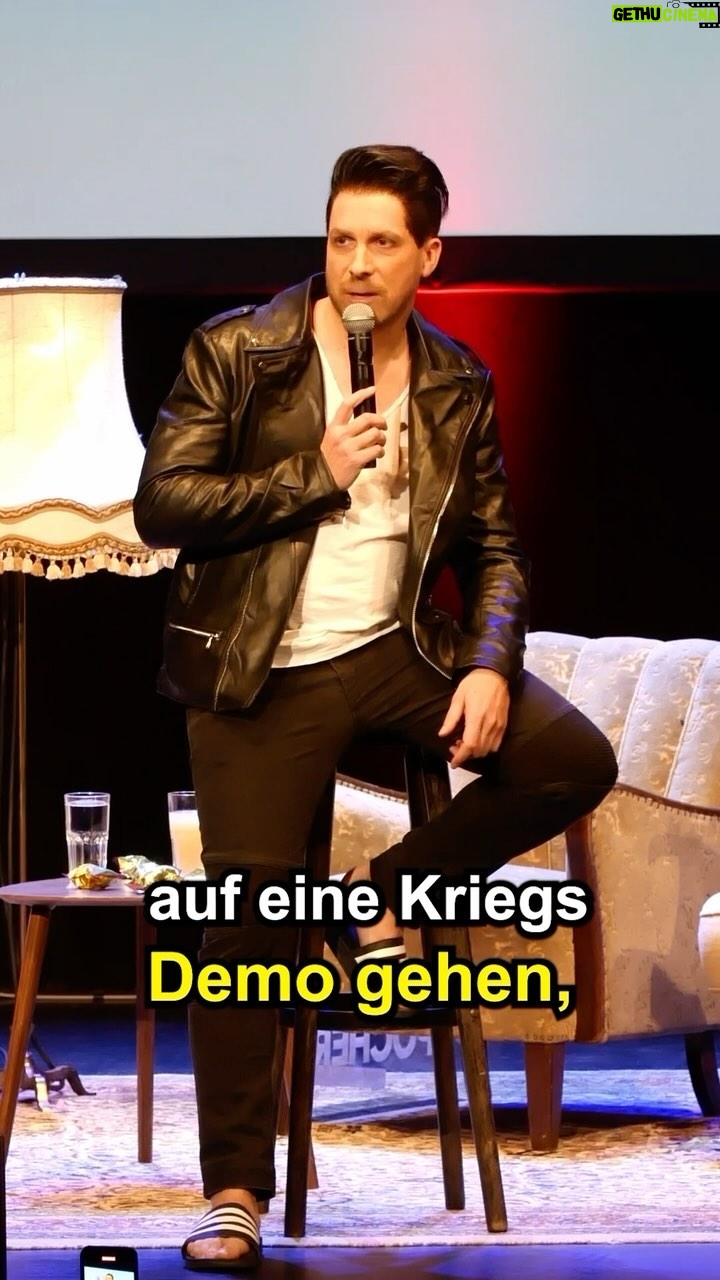 Oliver Pocher - 7.8K Likes - Dalai Karma hat noch einen Tipp von Mutter Teresa zu Weihnachten!