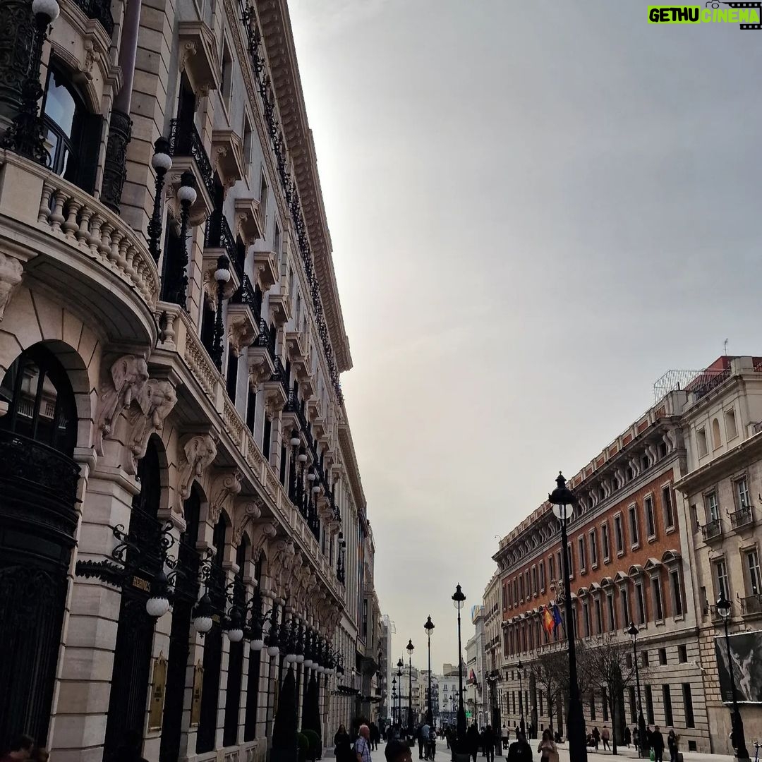 Pablo Alborán - 80K Likes - #Madrid está preciosa.