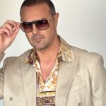 Paddy McGuinness Instagram - Did a photoshoot today, which I never normally do. Mainly because I always feel a bit of a dick. This lot today made it an absolute pleasure. Big up @vincentdolman 📸 and the mighty @onthebeachholidays crew. 😎 #miamispice #fartclub