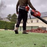 Paddy McGuinness Instagram - This thing is a beast! 💪🍁⚡️Also nice feeling like that soldier out of Predator with the spinning machine gun oh and James Bond? 😄 Did a bit of research on the auld electric leaf blowers and opted for the @husqvarnauk Need some’t to hoover the leaves up now, suggestions? #sunday